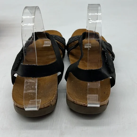 Bearpaw Black Suede Sandal Size 9. BSN2679D - Picture 4 of 8